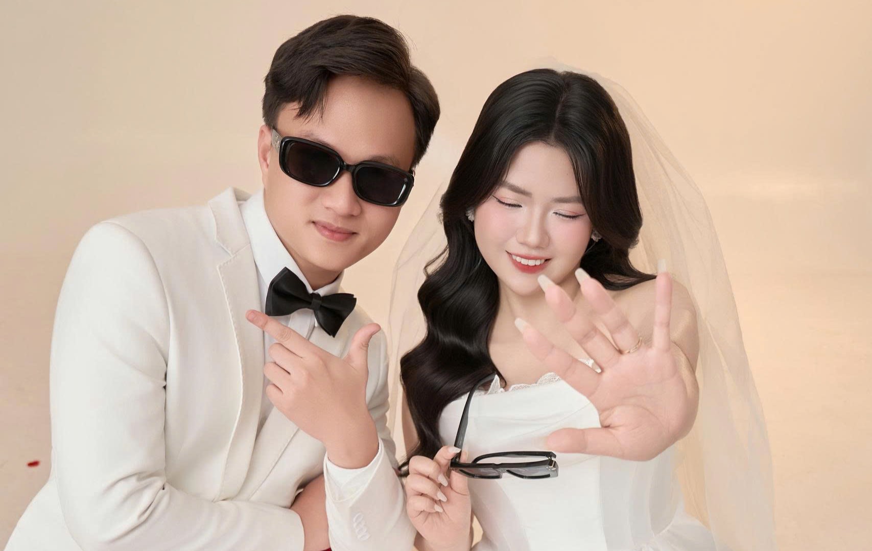 Thúy Anh – Văn Phúc